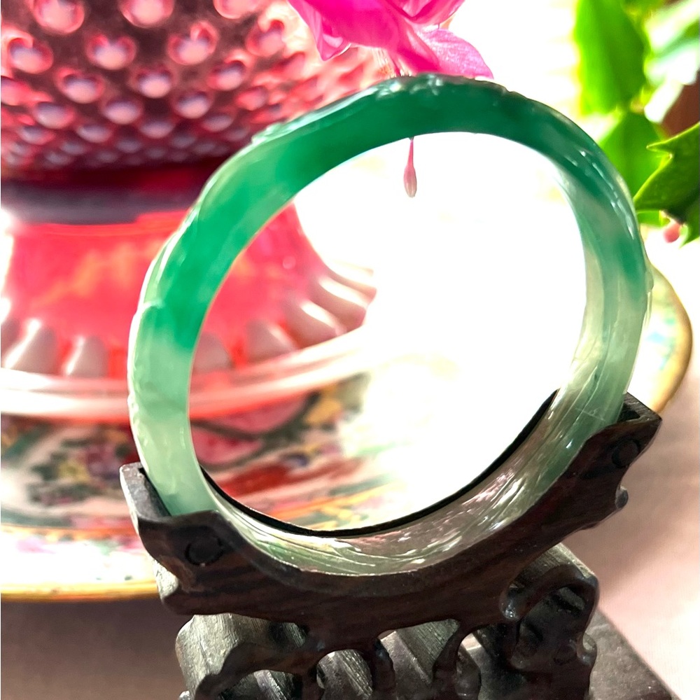Burma carved Jade Bangle